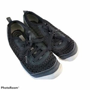 Keen Black Sneakers Contour Arch Size 8